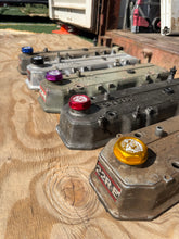 Load image into Gallery viewer, Tire Dude Oil Cap (Fits all Toyotas with screw on style cap)