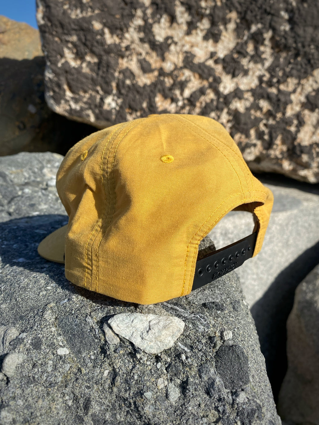 Ruied truck premium gold/black rope hat