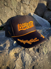 Load image into Gallery viewer, Loose &amp; Lost foam top notch trucker black/gold

